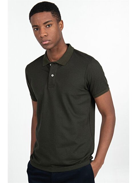TUDORS Erkek Slim Fit Dar Kesim %100 Pamuk Düz Pike Haki Polo Yaka Tişört