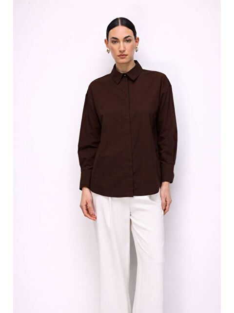 Mizalle Pamuklu Kahverengi Oversize Gömlek