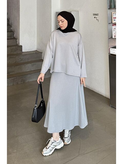 Lamelif Kristal Kloş Etekli Tesettür Gri