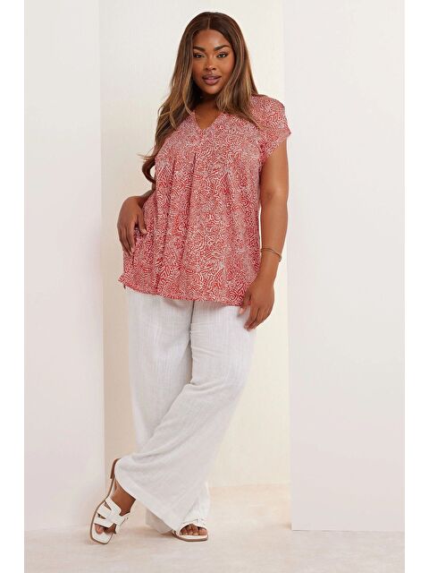 Stil Diva Büyük Beden V Yaka Çiçek Desenli Kısa Kollu T-shirt 322657 - S000434711-20045