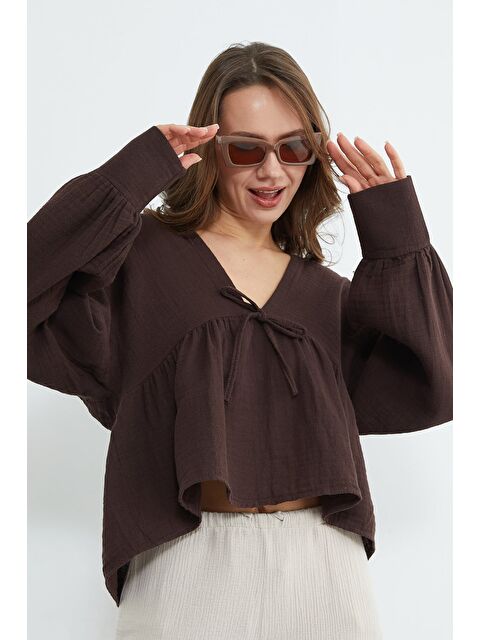 Fullamoda Bağlama Detaylı V Yaka Müslin Kumaş Bluz - S000529229-19413