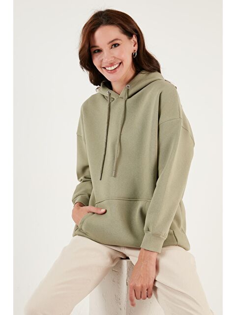 Lela Regular Fit Pamuklu Kapüşonlu Yaka Şardonlu Kışlık Sweat 5863854 - S000000180-17346