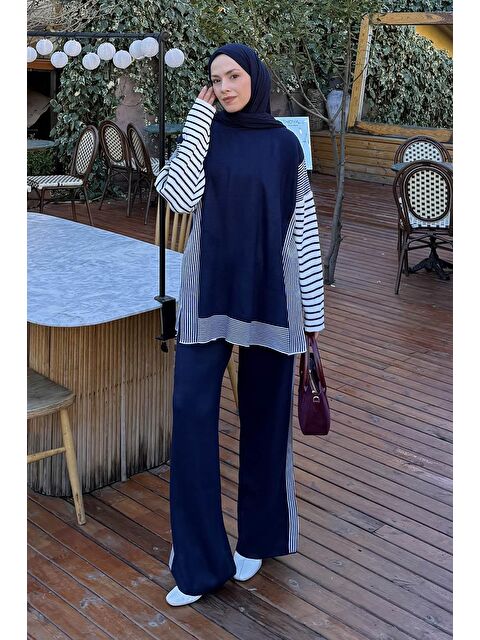 Lamelif Yan Çizgili Panço Tesettür Takım Lacivert - S000515416-21164