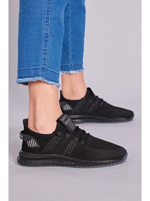 TONNY BLACK Unisex Siyah Rahat Kalıp Yanı Şerit Deseli Bağcıklı Spor Ayakkabı - S000053953-19351
