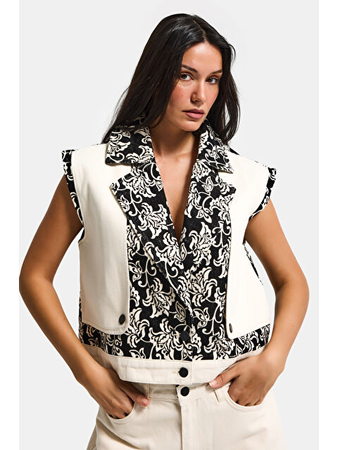 It's Basic Kadın Siyah Raw 7s6-69 Crop Fit Nakış Detaylı Özel Tasarım Denim Yelek