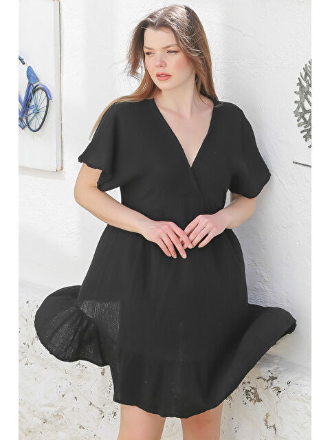 Chiccy Siyah Kruvaze Yaka Kısa Kol Yıkamalı Etek Ucu Fırfırlı Casual Müslin Dokuma Elbise 95 51 - S000367612-19351