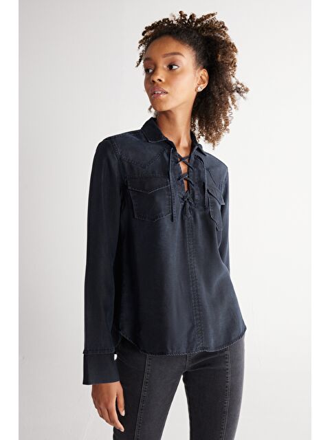 Wrangler Regular Fit Normal Kesim Yakası Bağcıklı Siyah Jean Jean Gömlek - S000530669-19351