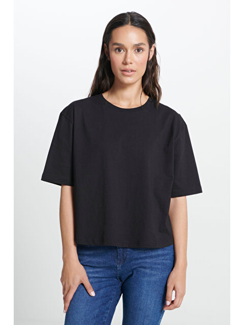 Wrangler Relaxed Fit Geniş Kesim Bisiklet Yaka %100 Pamuk Siyah Tişört - S000470532-19351