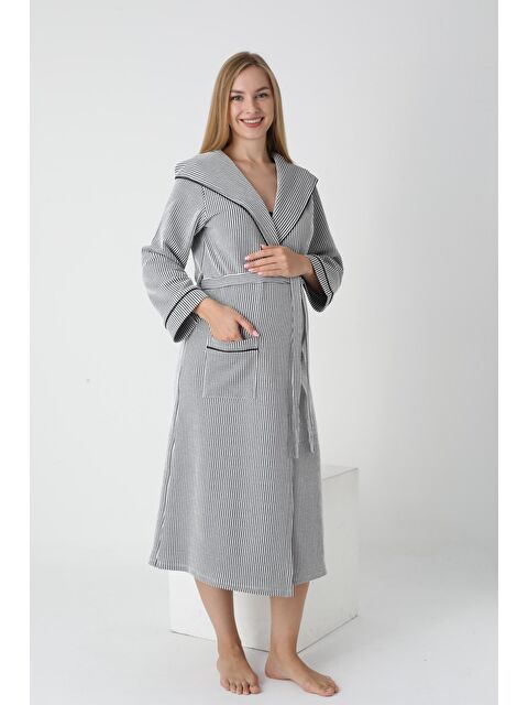 MİSS DÜNYA LİSSA Siyah Beyaz Kapüşonlu Hamile ve Lohusa Çizgili Uzun Sabahlık - S000497487-37424