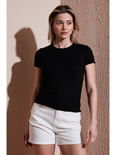 Fashion Friends Slim Fit Bisiklet Yaka Fitlli Crop T Shirt 25Y0444K1 - S000375838-19351