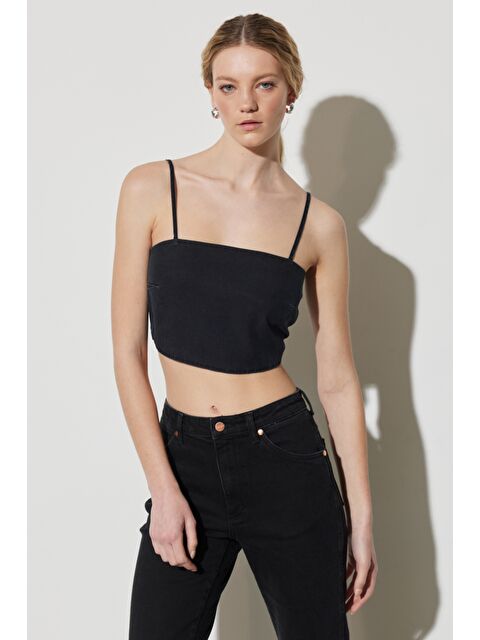 Wrangler Regular Fit Normal Kesim Askılı Siyah Jean Crop Bluz - S000530673-19351