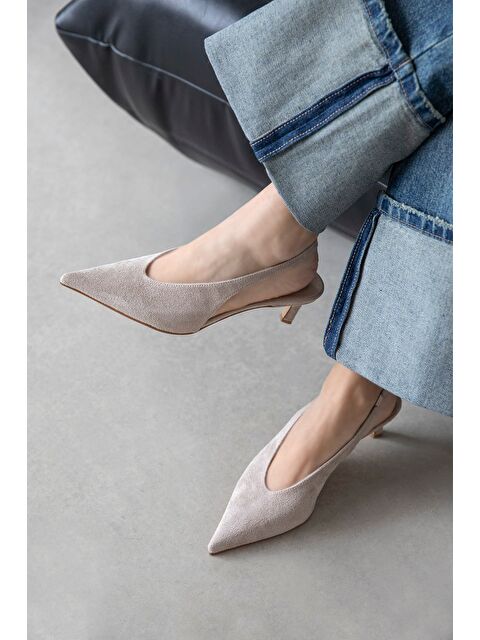 Straswans Alez Kadın Süet Topuklu Ayakkabı Bej