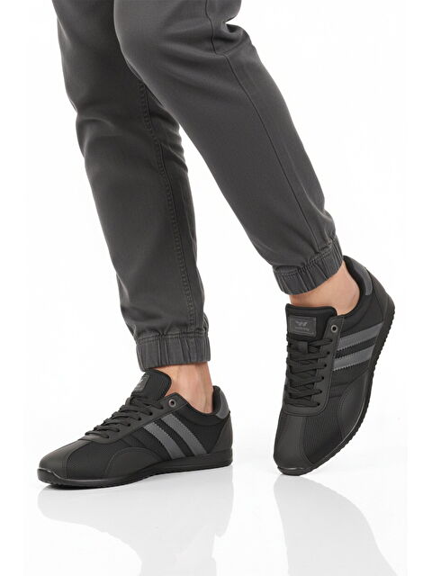 Walkway Siyah Gümüş Bağcıklı Hafif Erkek Spor Ayakkabı 2001 Tares M