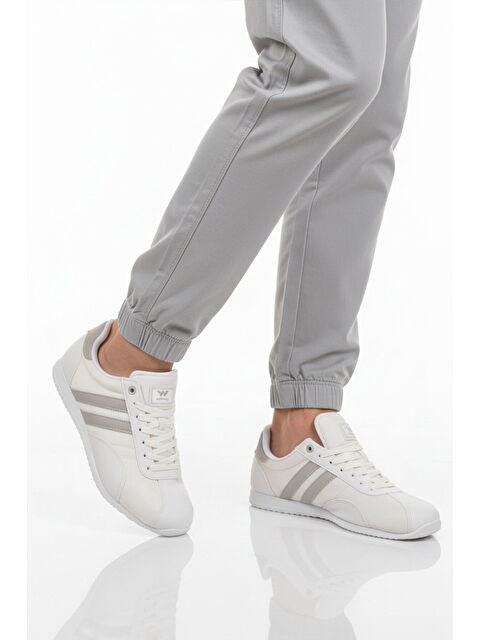 Walkway Beyaz Gümüş Bağcıklı Hafif Erkek Spor Ayakkabı 2001 Tares M