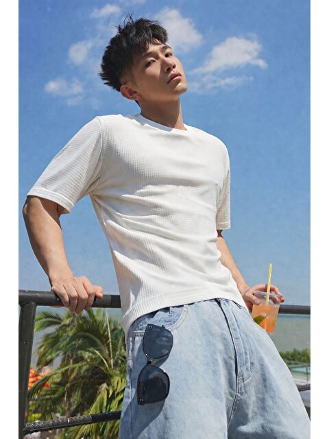 Tarz Cool Erkek Jakarlı Oversize Tişört Bisiklet Yaka Rahat Kalıp Yazlık Basic T-Shirt