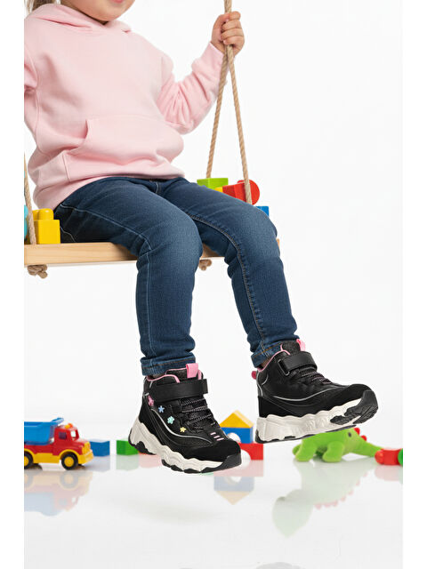 Ayakmod Siyah Cırtlı Desenli Kaymaz Taban Kız Çocuk Spor Ayakkabı Bella Uzun P - S000492463-19351