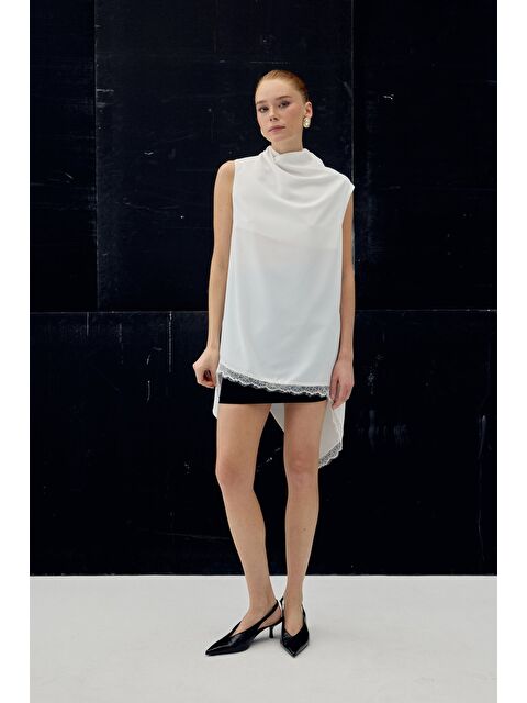 SATEEN Dantel Detaylı Degaje Yaka Bluz - Ekru - S000511561-19965