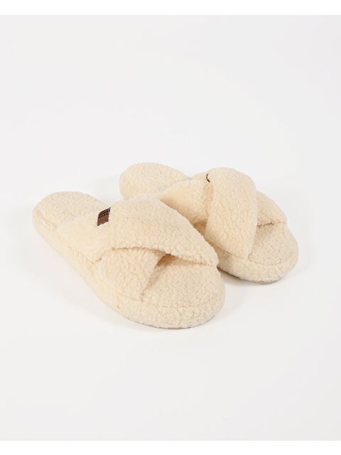 Chirpy Kadın Deri Etiket Detaylı Ev Terliği-JANA - S000491353-19928