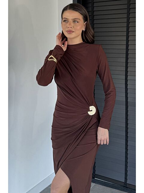 Gülseli Kadın Omuz Ve Bel Drapeli Gold Tokalı Yırtmaç Detaylı Elastanlı Elbise - S000482832-19413