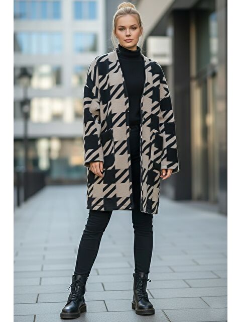 Chiccy İtalyan Siyah-Bej Kimono Yaka Uzun Kol Kazayağı Kapamasız Cepli Casual Kaşe Dokuma Ceket 100 75 - S000486441-37423