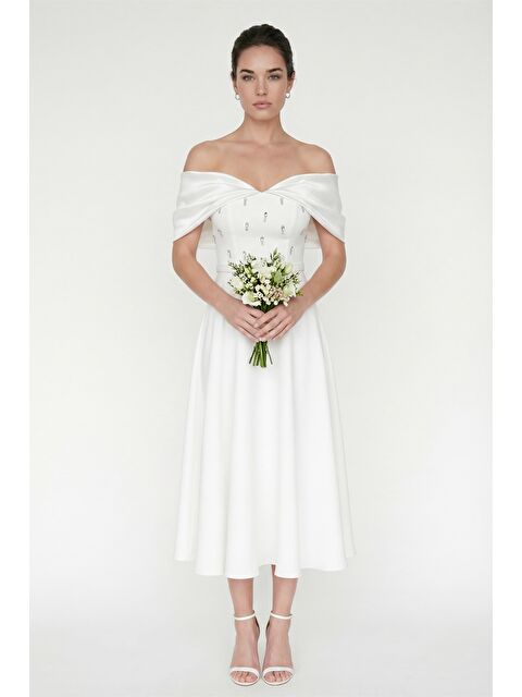 Lafaba Kadın Beyaz Kayık Yaka Taş Detay Kloş Söz Nişan Nikah Abiye Elbise - S000504570-20063