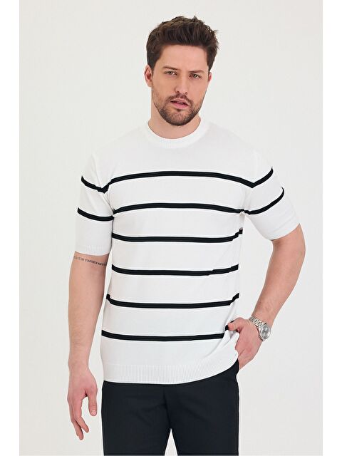 Tarz Cool Erkek Bisiklet Yaka Kalın Çizgi Detaylı Kısa Kollu Ince Triko Tişört - S000381429-20063