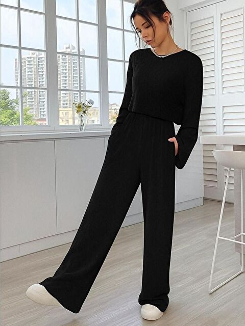 Trendseninle Kadın Siyah Fitilli Örme Kumaş Bisiklet Yakalı Crop Sweatshirt Bol Kesim Rahat Eşofman Takımı - S000504609-19351