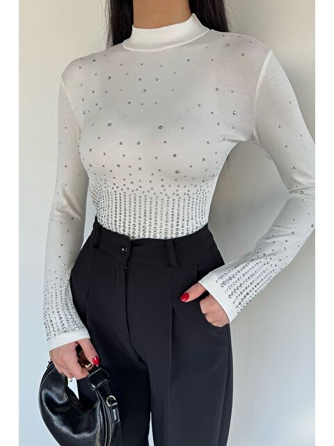 Gülseli Kadın Dik Yaka Elastanlı Taş İşlemeli Bluz - S000517331-19966