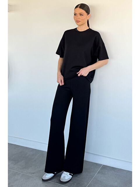 Gülseli Kadın Bisiklet Yaka Tişört Bel Lastikli Palazzo Pantolon İkili Takım