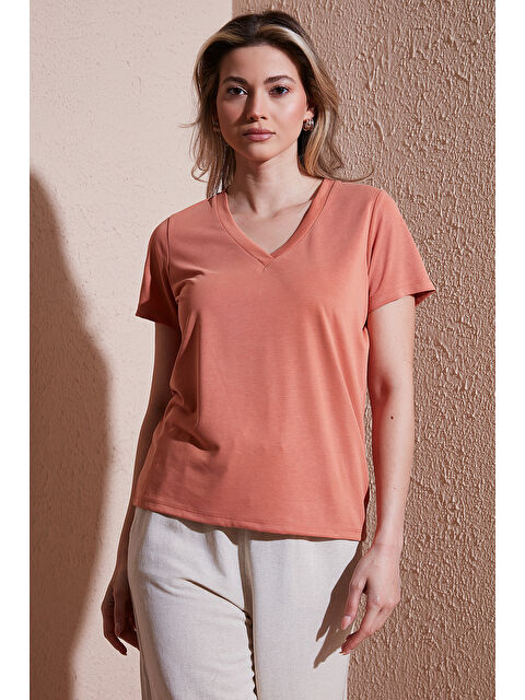 Fashion Friends Modal Rahat Kalıp V Yaka Bluz 26Y0144K1