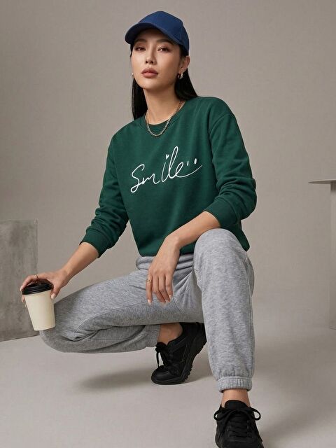 Trendseninle Nefti Gri Smile Baskılı Oversize Alt Üst Eşofman Takımı