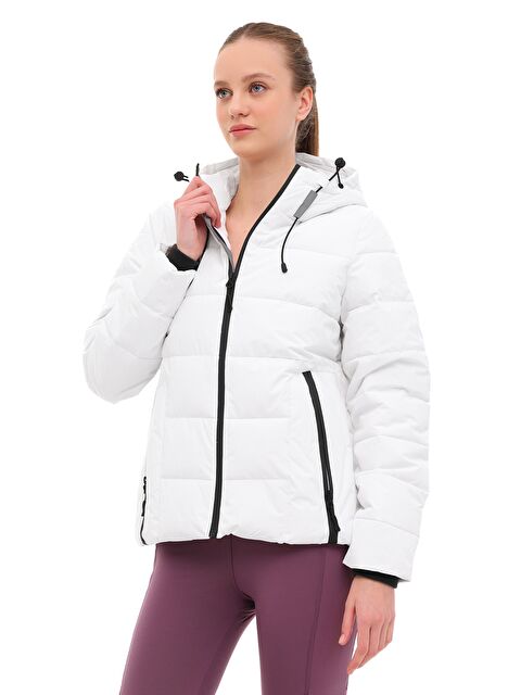 Lumberjack WL APRESKI 2SN31 5PR Beyaz Kadın Kısa Kaban - S000504000-20063