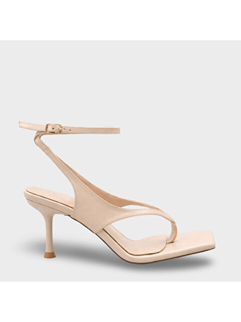 Capone Outfitters Suzie Kadın Parmak Arası Topuklu Ayakkabı