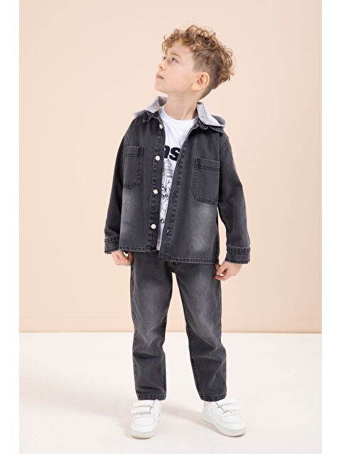 Cansın Mini Siyah Kapüşonlu Jean Ceketli Pantolonlu Erkek Çocuk Baskılı Tişörtlü 3lü Takım 23615 - S000510933-19351