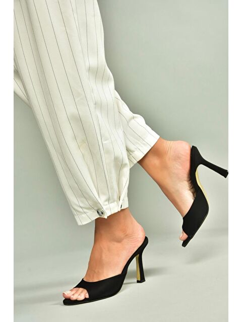 Fox Shoes Siyah Kadın Topuklu Ayakkabı U997062804 - S000422392-19351
