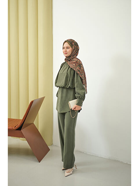 Locco Moda Kadın Hakim Yaka Balon Bel Volanlı Slimfit Tencele Takım Yeşil - S000500036-18194