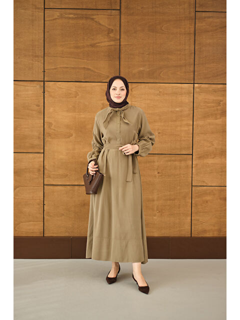 Locco Moda Kadın Fular Yaka Detaylı Nervürlü Modal Elbise Küf Yeşil