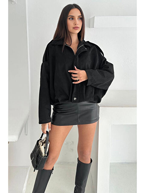 Hazelin Kadın Siyah Oversize Fermuar ve Çıt Çıt Kapamalı Cepsiz Süet Deri Ceket HZL25W-BD107301