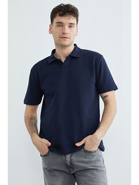 Fullamoda Şeritli Apaş Yaka Regular  Tişört