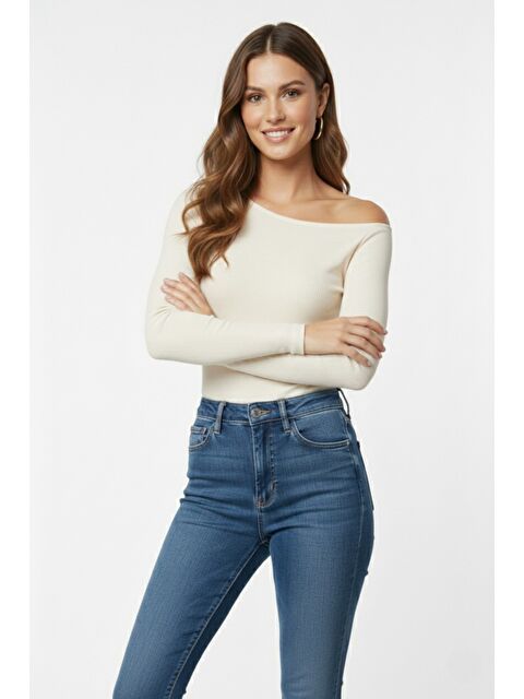 MİSS DÜNYA LİSSA Premium Soft Seri Vücuda Oturan Kayık Yaka Örme Bluz - S000505339-19965