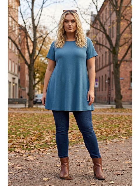 Stil Diva Büyük Beden Bisiklet Yaka Kısa Kollu Fitilli Esnek Kumaş Uzun T-shirt 304002 - S000486901-17234