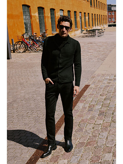 Altınyıldız Classics Erkek Siyah Standart Fit Normal Kesim Gömlek Yaka Triko Kazak