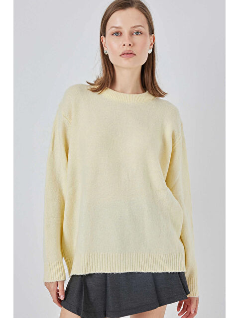 Hazelin Kadın Sarı Oversize Standart Beden Triko Kazak HZL25W-BD1103221 - S000498999-20072