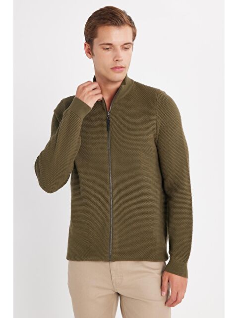 TUDORS Erkek Standart Fit Normal Kesim Desenli Yarım Balıkçı Yaka Fermuarlı Açık Haki Renk Hırka - S000526995-17354