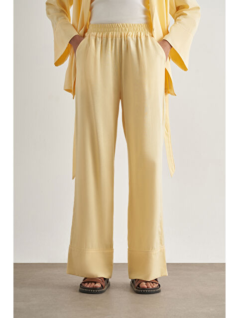 Mizalle Keten Karışımlı Beli Lastikli Geniş Kesim Sarı Pantolon - S000394839-20072
