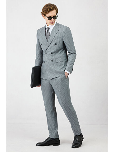 Kiğılı 7 Drop Super Slim Fit Eksra Dar Kesim Sivri Yaka Beli Lastikli İpli Çizgili Kruvaze Takım Elbise