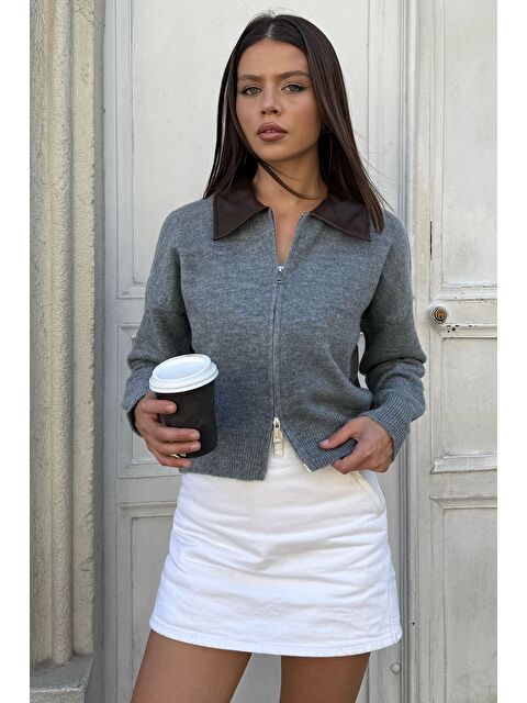 Gülseli Kadın Polo Yaka Deri Garnili Fermuarlı Triko Hırka (s-m-l Beden Uyumludur.) - S000445230-20600