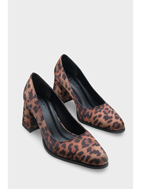 Capone Outfitters Penni Yuvarlak Burunlu Orta Topuklu Günlük Kadın Topuklu Ayakkabı - S000514315-19413