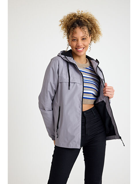 Comstar Kadın Içi Astarlı Suya Dayanıklı Kapüşonlu Yağmurluk - S000317591-18547