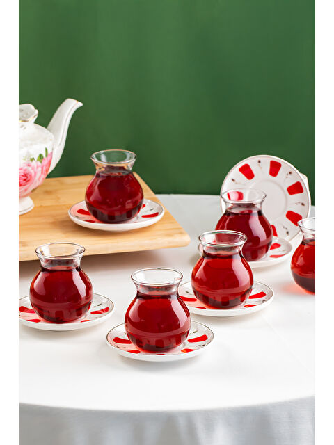 Perotti 17898 Filiz 12 Parça 6  Çay Seti Borosilikat Cam Tombik Bardak ve Porselen Çay Tabağı Takımı 210 ml - S000373171-20063